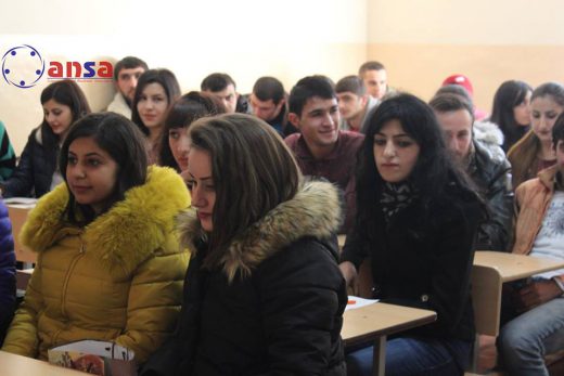«ՀՈՒԱԱ կրթական ավտոբուս» ծրագրի ներկայացուցիչները  մասնաճյուղում անցկացրին երկօրյա թրեյնինգ
