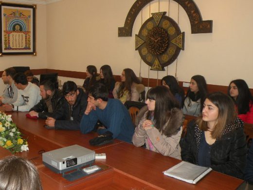 Կայացավ ԵՊՀ ԻՄ-ի ուսանողական կառույցների հետ տնօրենի հանդիպումը