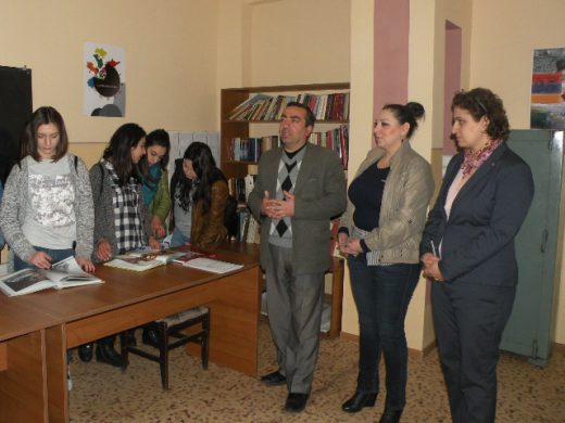 Կիրառական արվեստի ֆակուլտետի գրադարանը համալրվեց  մասնագիտական արժեքավոր գրականությամբ