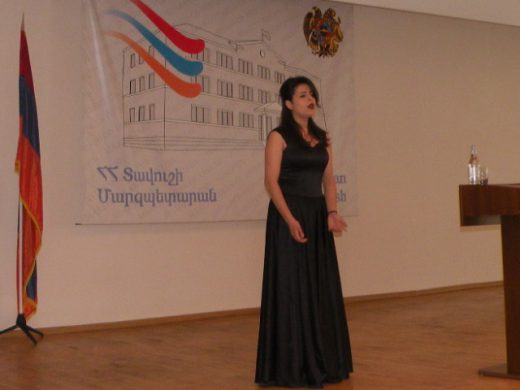 Իսրայելի «Շարլոտտա» երգչախումբը հյուրընկալվեց ԵՊՀ Իջևանի մասնաճյուղում և իր համերգային ծրագիրը ներկայացրեց Տավուշի մարզպետարանում