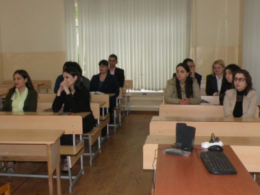 Մասնաճյուղում կայացավ «Օտար լեզվի ուսումնառության ընթացքում կիրառվող ստուգման ինովացիոն տեխնոլոգիաները» թեմայով դաս-քննարկումը