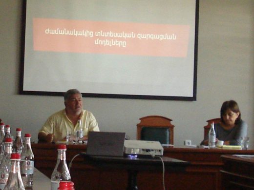 ԵՊՀ ԻՄ-ի ներկայացուցիչները «Գիտենալու իրավունք» ամառային դպրոցում