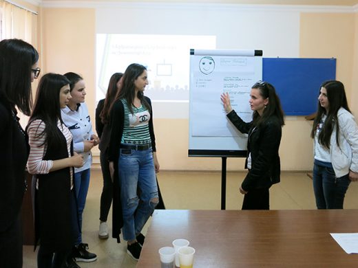 Մասնաճյուղում ընթանում է «Մարզային երիտասարդների գործազրկության հաղթահարումն անհատական զարգացման միջոցով» դասընթացը