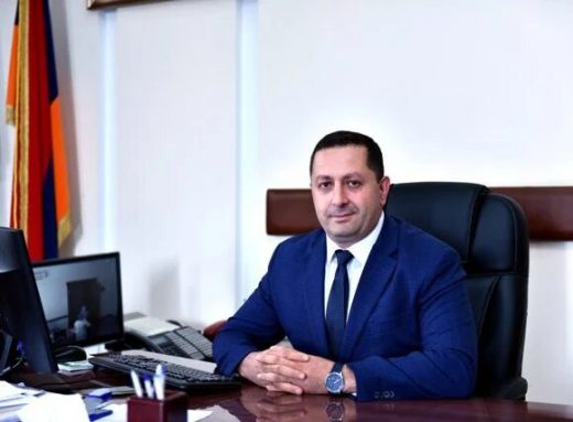 ԵՊՀ ռեկտորի նկարը